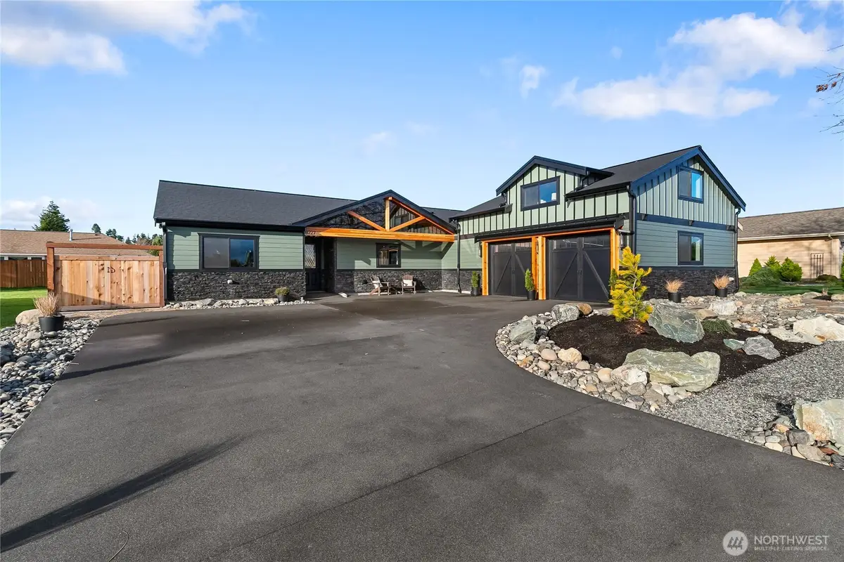 8227 Comox Road, Blaine, WA 98230 - Image #1