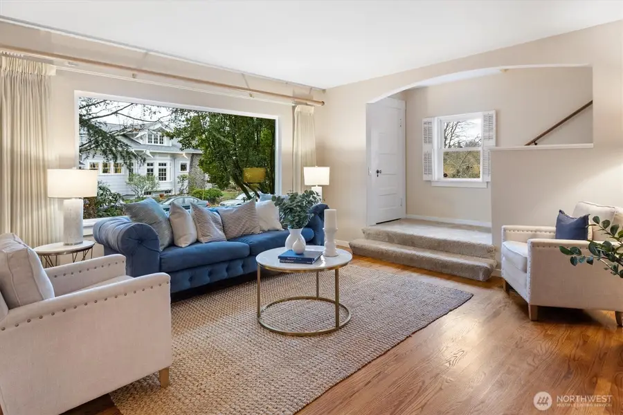 6311 Brooklyn Avenue Ne, Seattle, WA 98115 - Image #2