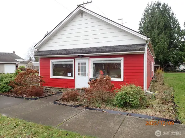 102 W Emerson Avenue, Hoquiam, WA 98550