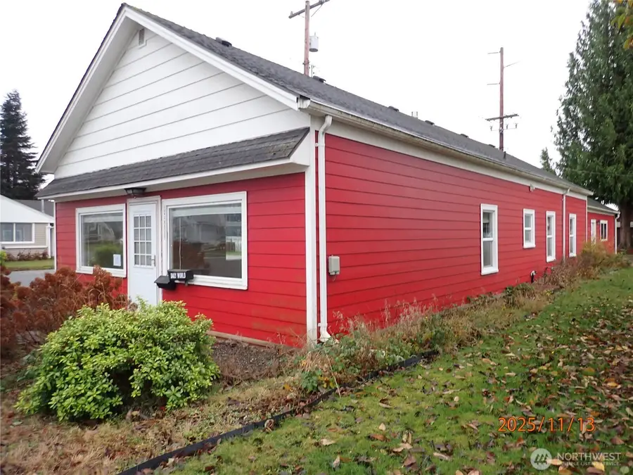 102 W Emerson Avenue, Hoquiam, WA 98550 - Image #2