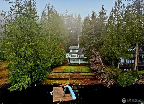 250 NE Panther Lake Rd, Bremerton, WA 98312