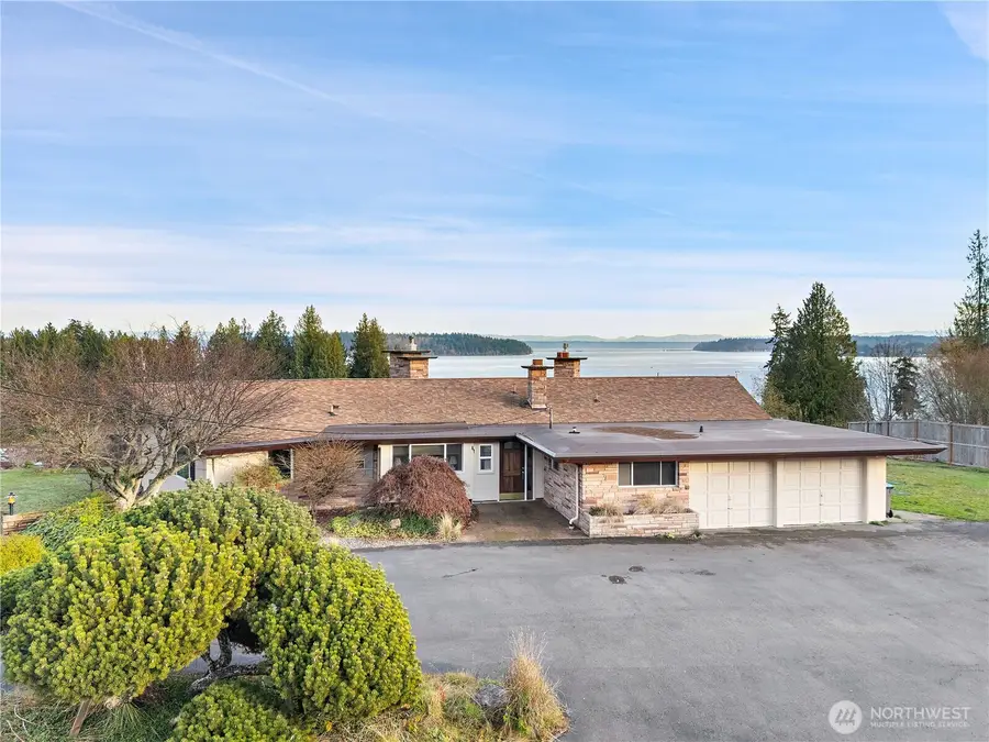 8154 E Seaview Drive, Port Orchard, WA 98366 - Image #2