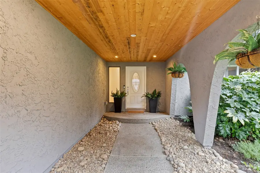 14314 110th Avenue Ct E, Puyallup, WA 98374 - Image #3