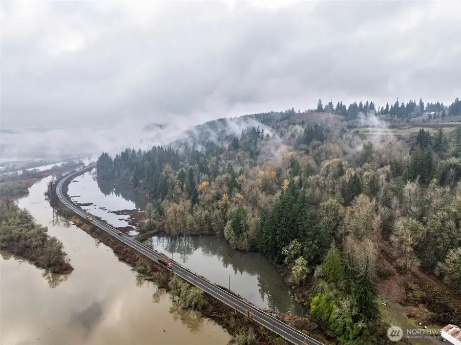 7104 Ocean Beach Highway, Longview, WA 98632 - Image #2