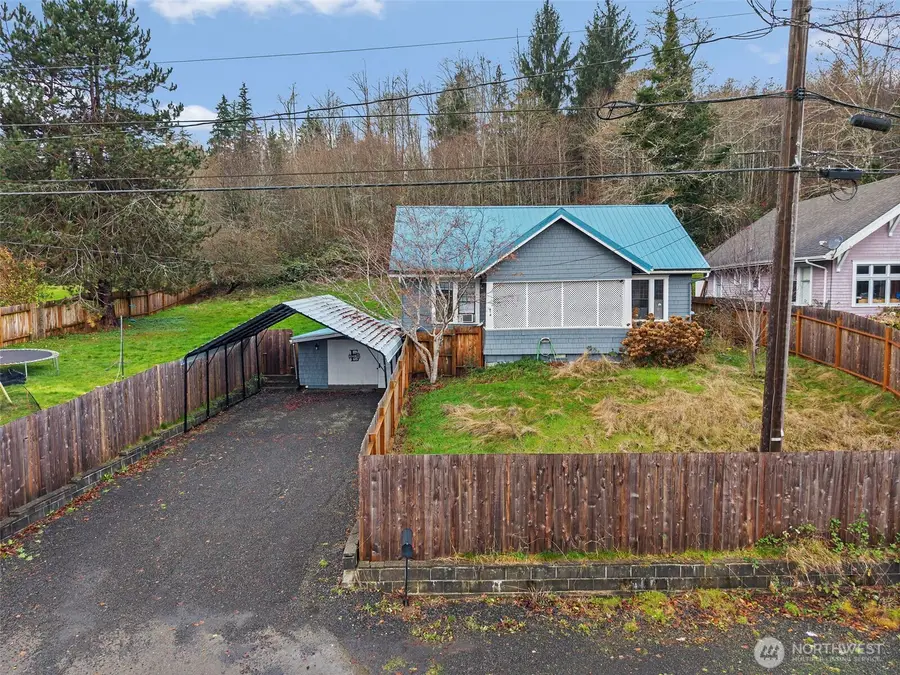 610 Barnhart Street, Raymond, WA 98577 - Image #2