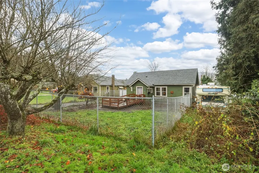 325 E Main Street, Mossyrock, WA 98564 - Image #2