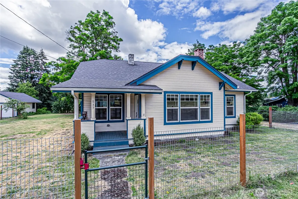537 Mcnaught Road S, Roy, WA 98580 - Image #1