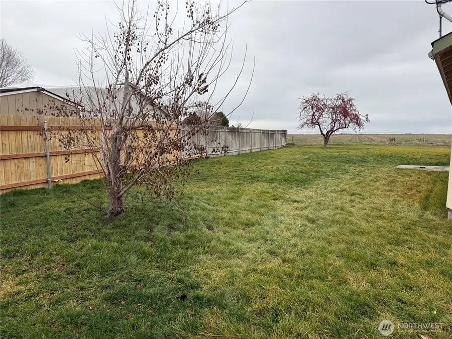 1403 S Husky Drive, Moses Lake, WA 98837 - Image #2