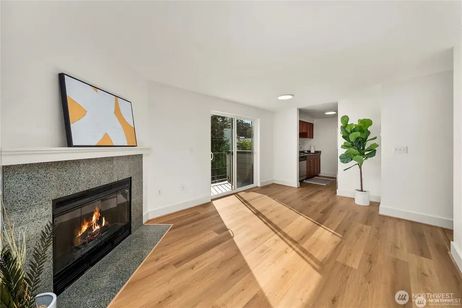 4831 Fauntleroy Way Sw #401, Seattle, WA 98116 - #3