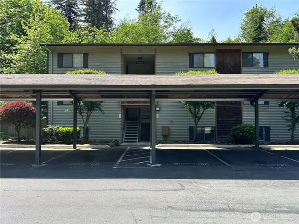 23453 16th Avenue S #A102, Des Moines, WA 98198