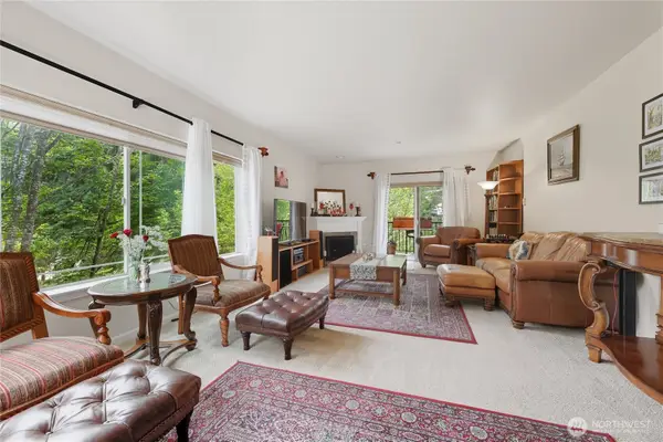 15000 Juanita Drive Ne #405, Kenmore, WA 98028