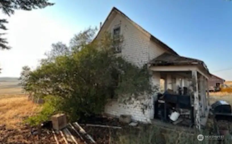 735 N Main Street, Latah, WA 99018 - Image #2