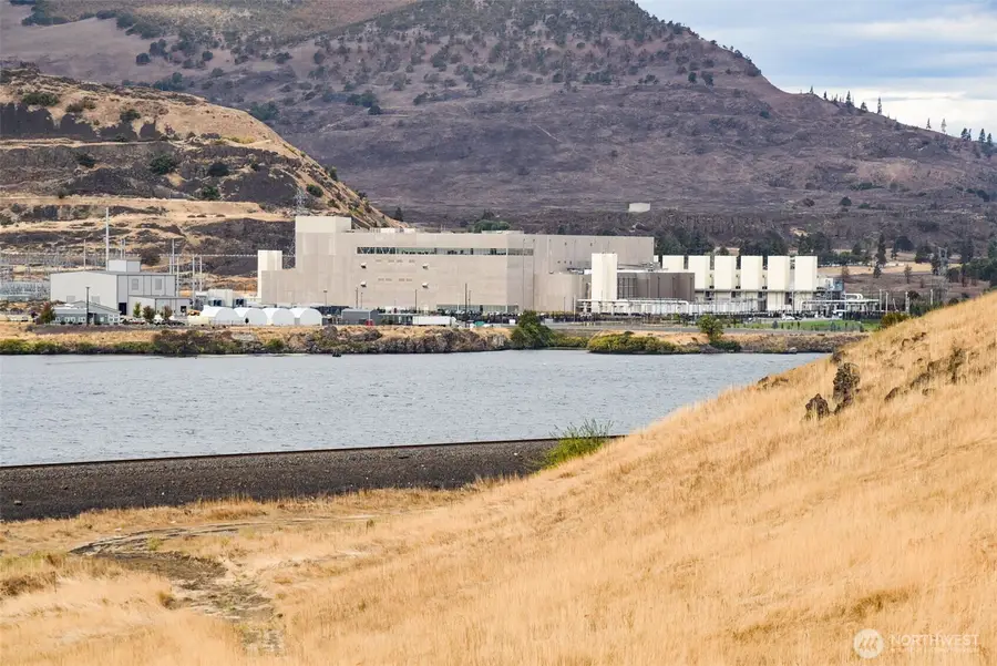 715 Garden Lane, Dallesport, WA 98617 - Image #2