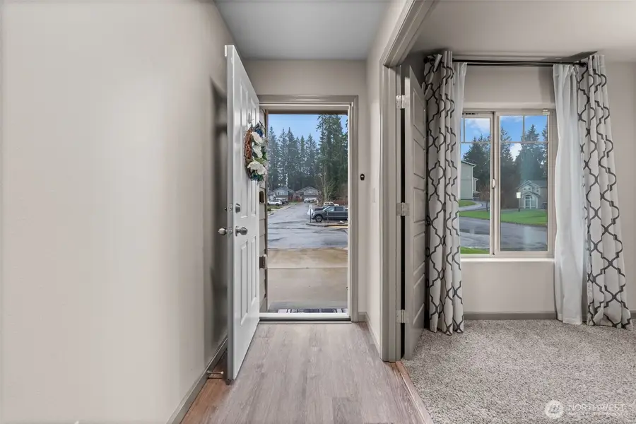 659 SE Olga Circle, Port Orchard, WA 98366 - Image #2