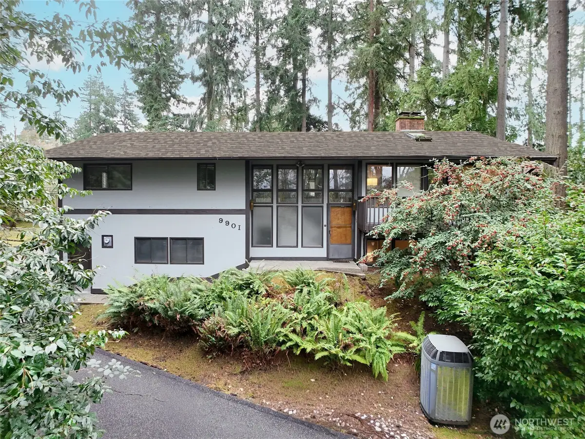 9901 NE 32nd Street, Bellevue, WA 98004 - Image #1