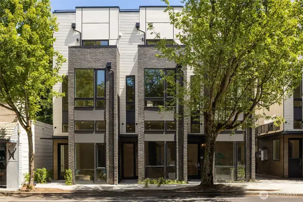 1108 34th Avenue, Seattle, WA 98122