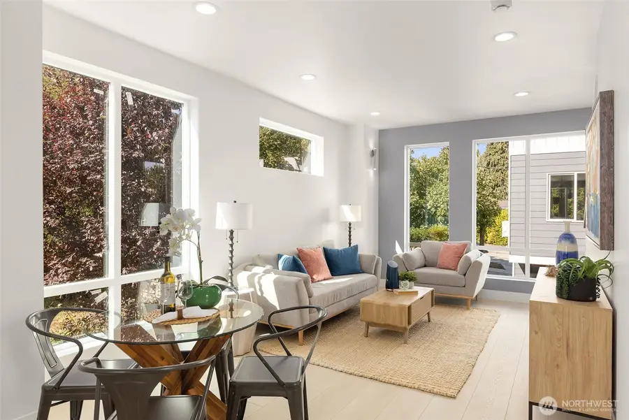 911 N 98th Street #B, Seattle, WA 98103 - Image #2