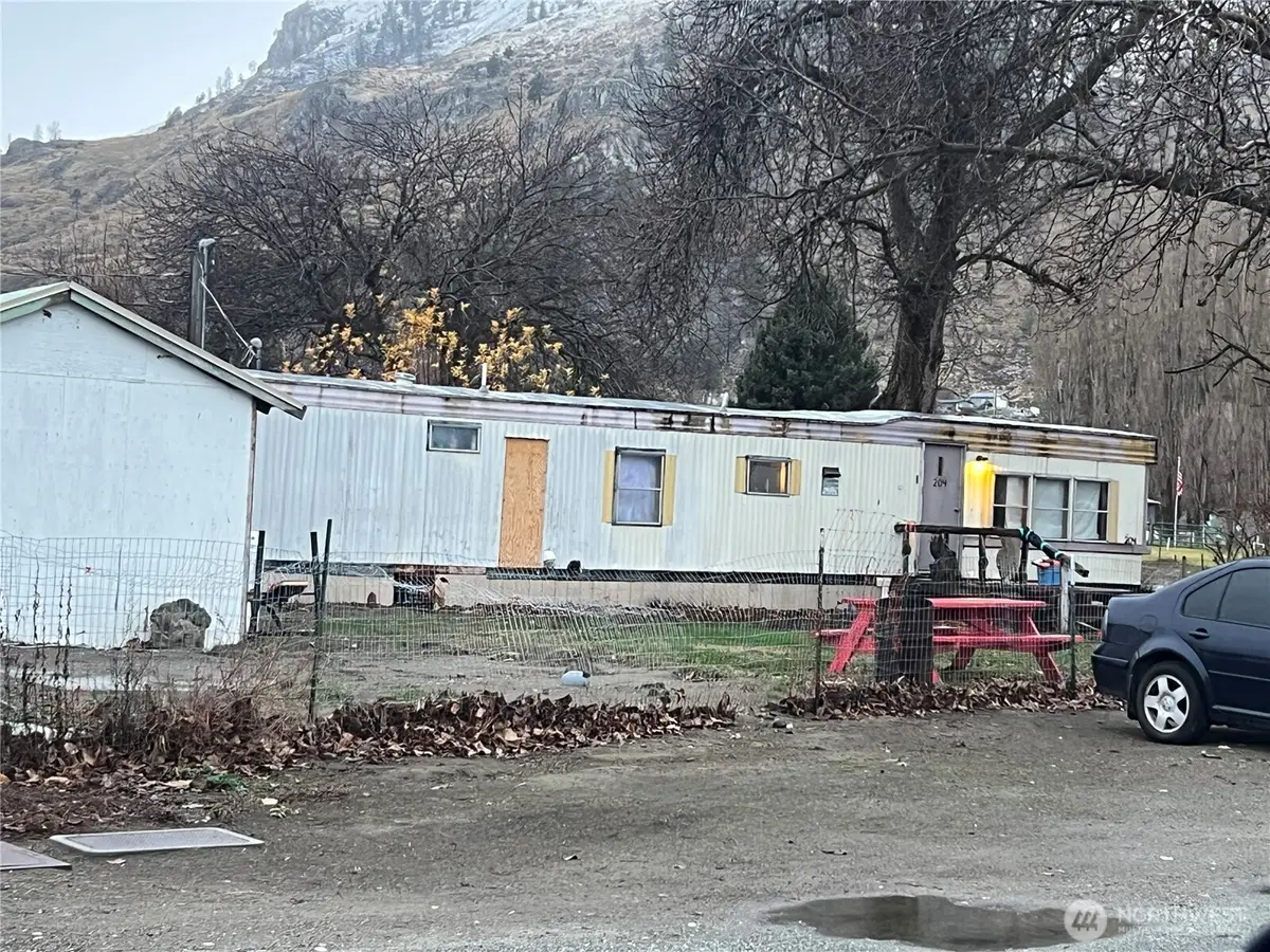 204 Davis Ave., Brewster, WA 98812 - Image #1