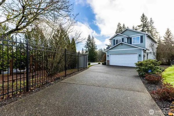 2890 Copper Creek Drive Se, Port Orchard, WA 98366