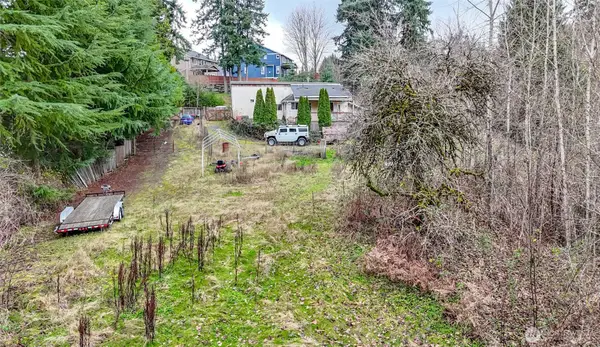 11005 Jovita Boulevard E, Edgewood, WA 98372