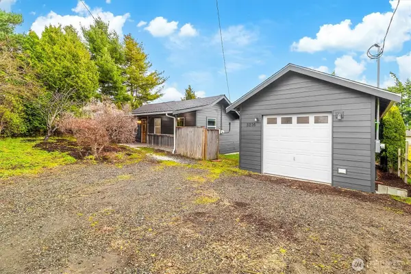 3216 Bennett Drive, Bellingham, WA 98225