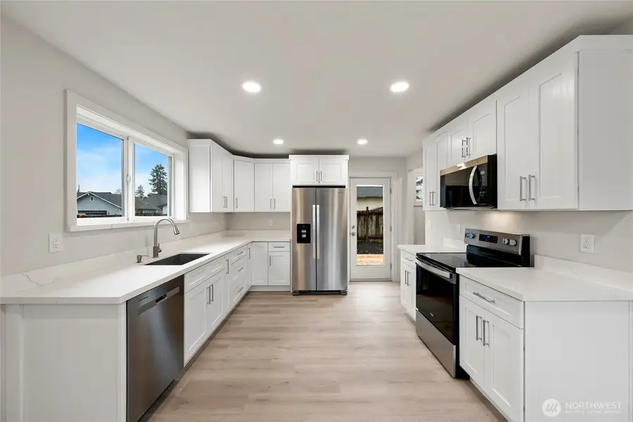 200 S Alder Avenue, Granite Falls, WA 98252 - Image #2