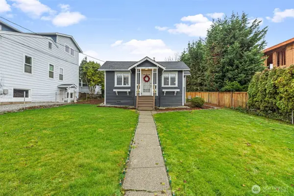 1012 1st Street, Kirkland, WA 98033