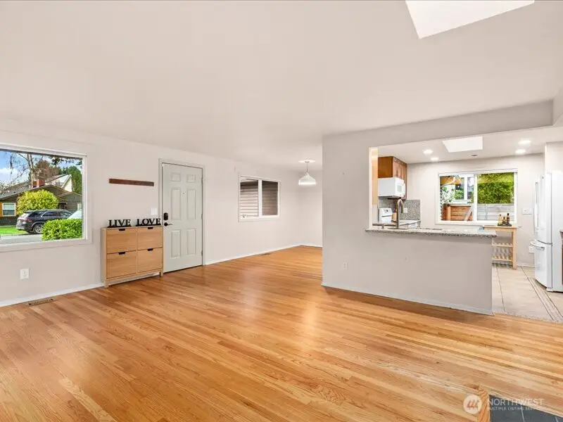 8706 13th Avenue Nw, Seattle, WA 98117 - Image #2