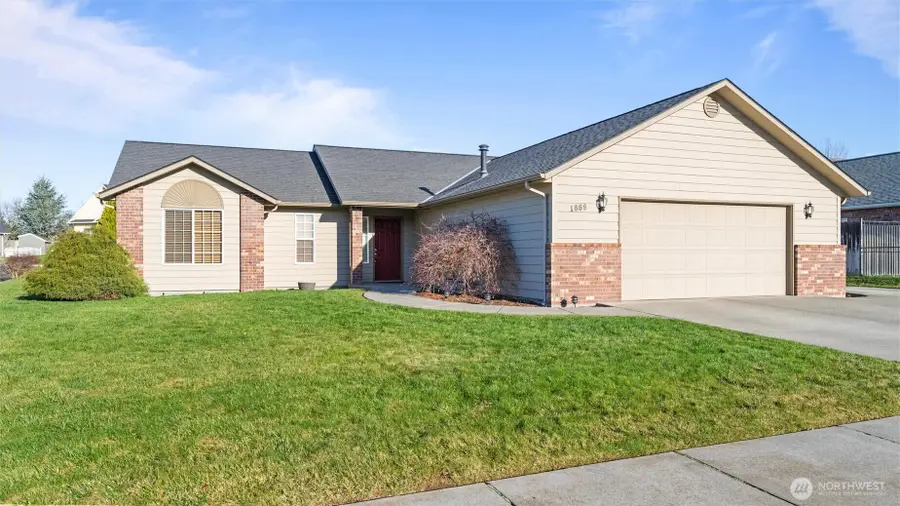 1869 SE Larch Avenue, College Place, WA 99324 - #3