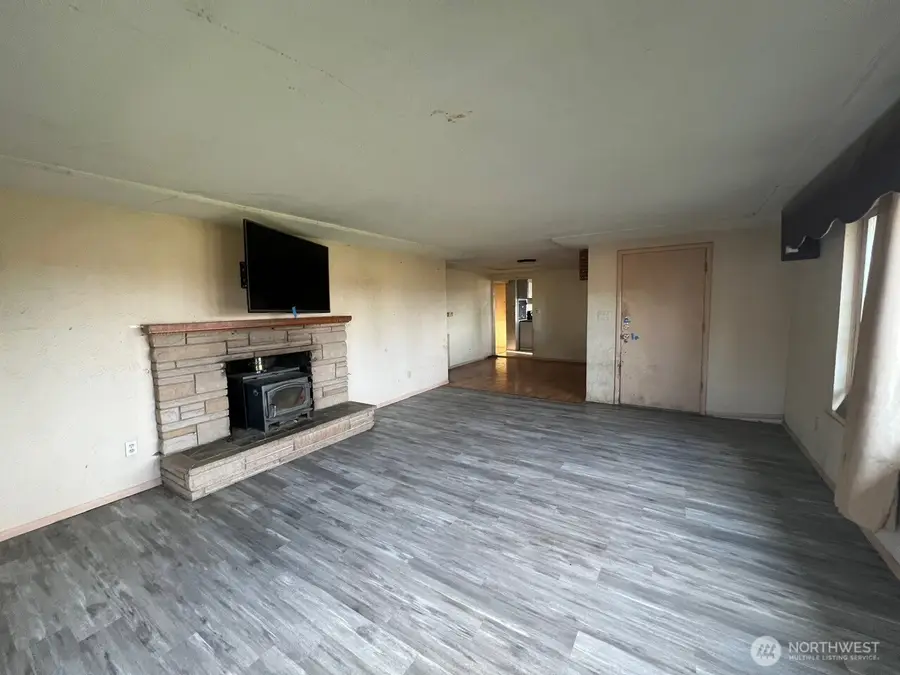 502 17th Avenue Sw, Puyallup, WA 98371 - Image #2