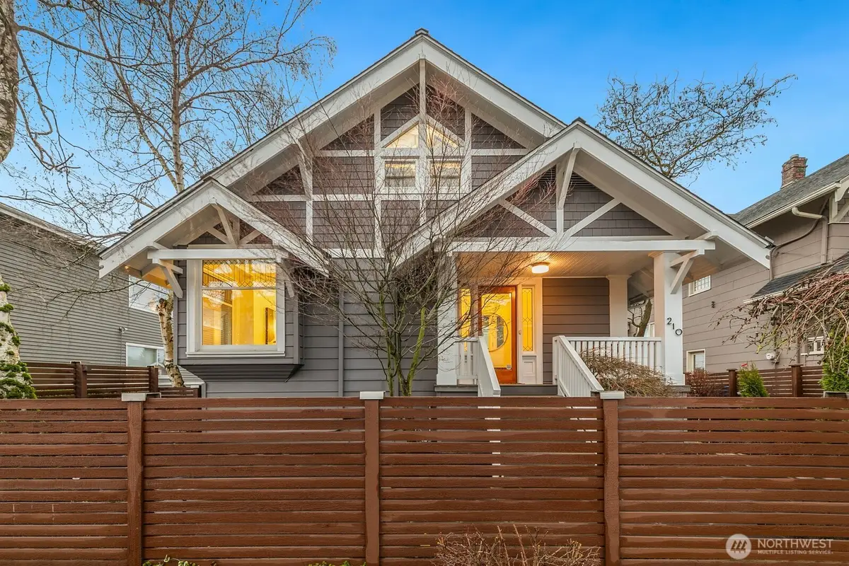 210 W Mcgraw Street, Seattle, WA 98119 - Image #1