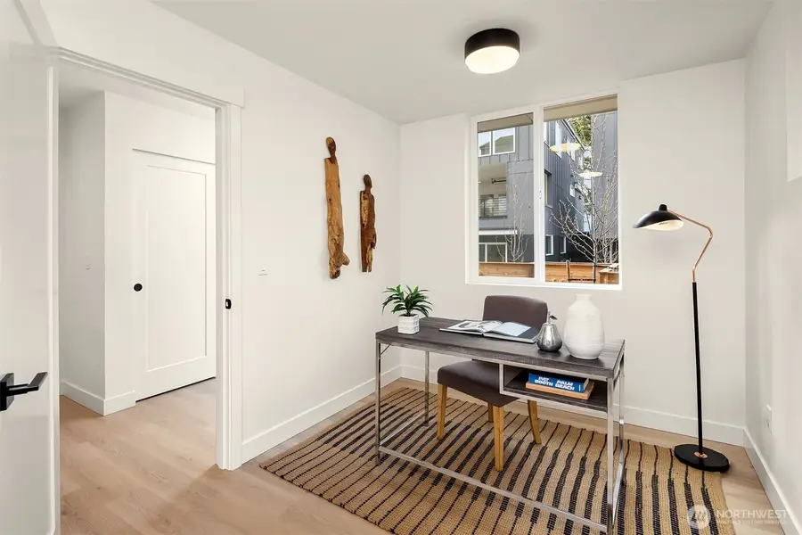 13548 39th Avenue Ne, Seattle, WA 98125 - Image #3