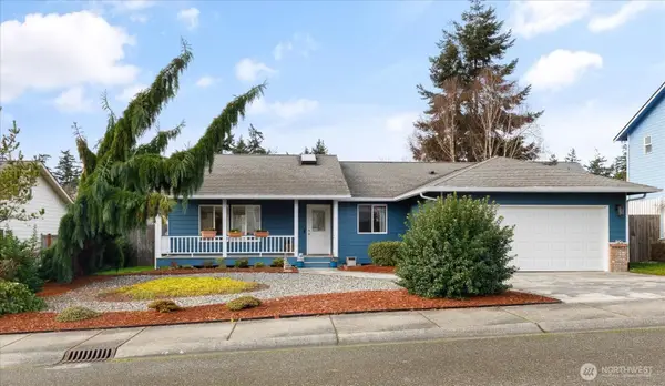 727 SW Ottercrest Street, Oak Harbor, WA 98277