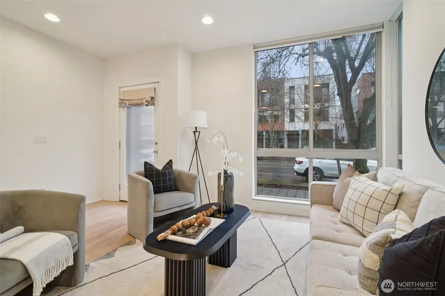 3817 California Avenue Sw, Seattle, WA 98116 - Image #3