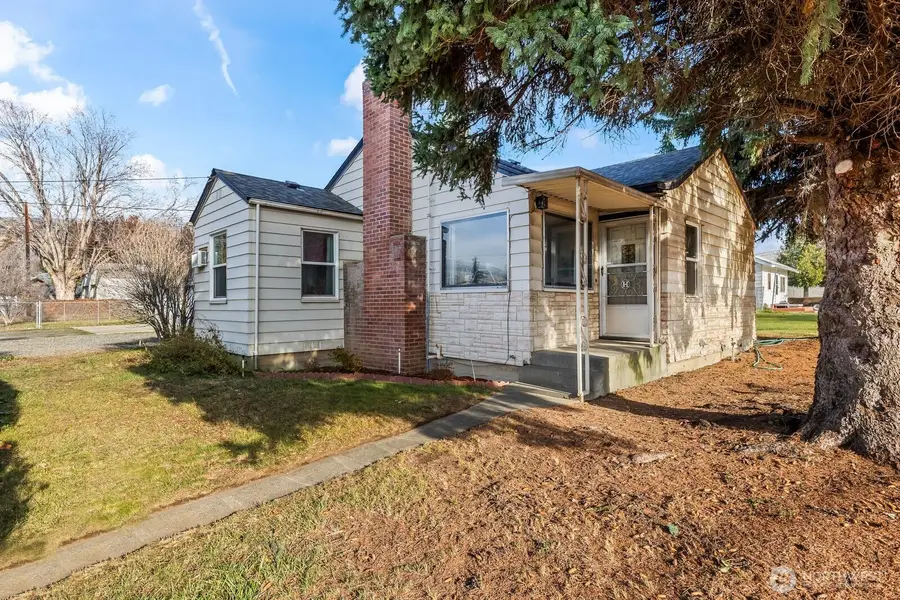 2609 Cascade Road, Yakima, WA 98901 - Image #2