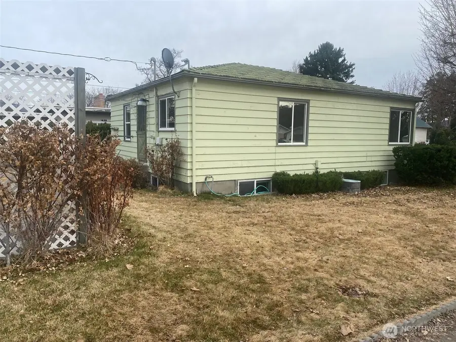 224 W Apple Street, Omak, WA 98841 - Image #3