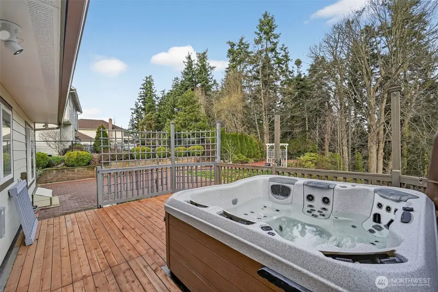 844 Holbeck Drive, Camano Island, WA 98282 - Image #2