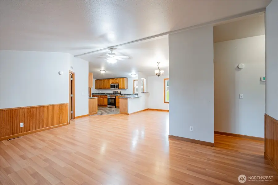 18231 Doris Lane Sw, Rochester, WA 98579 - Image #2