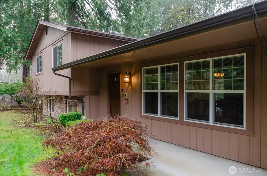 6696 Crest Drive Se, Port Orchard, WA 98367 - Image #2