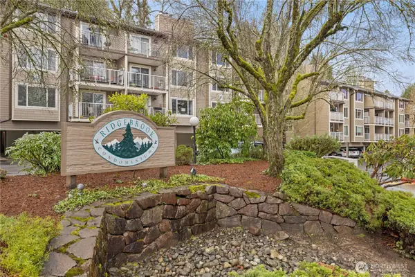 206 Mountain Park Boulevard Sw #D101, Issaquah, WA 98027