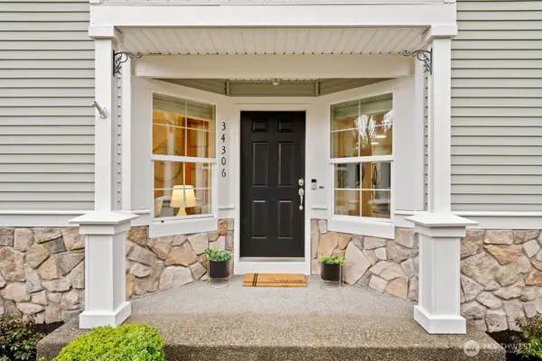 34306 SE Carmichael Street, Snoqualmie, WA 98065