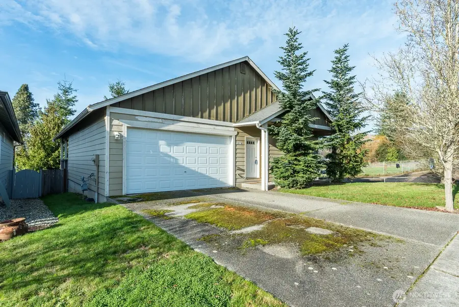 3910 68th Drive Ne, Marysville, WA 98270 - Image #2