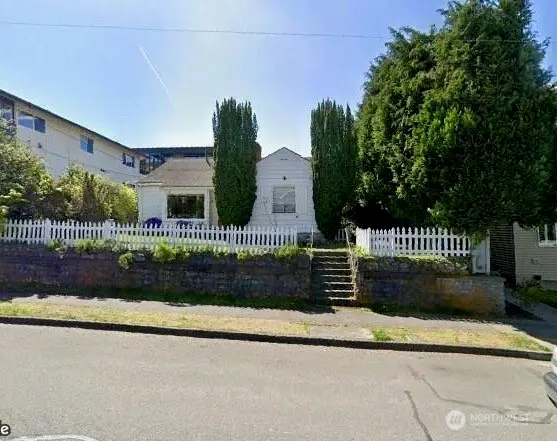 640 Bell Street, Edmonds, WA 98020