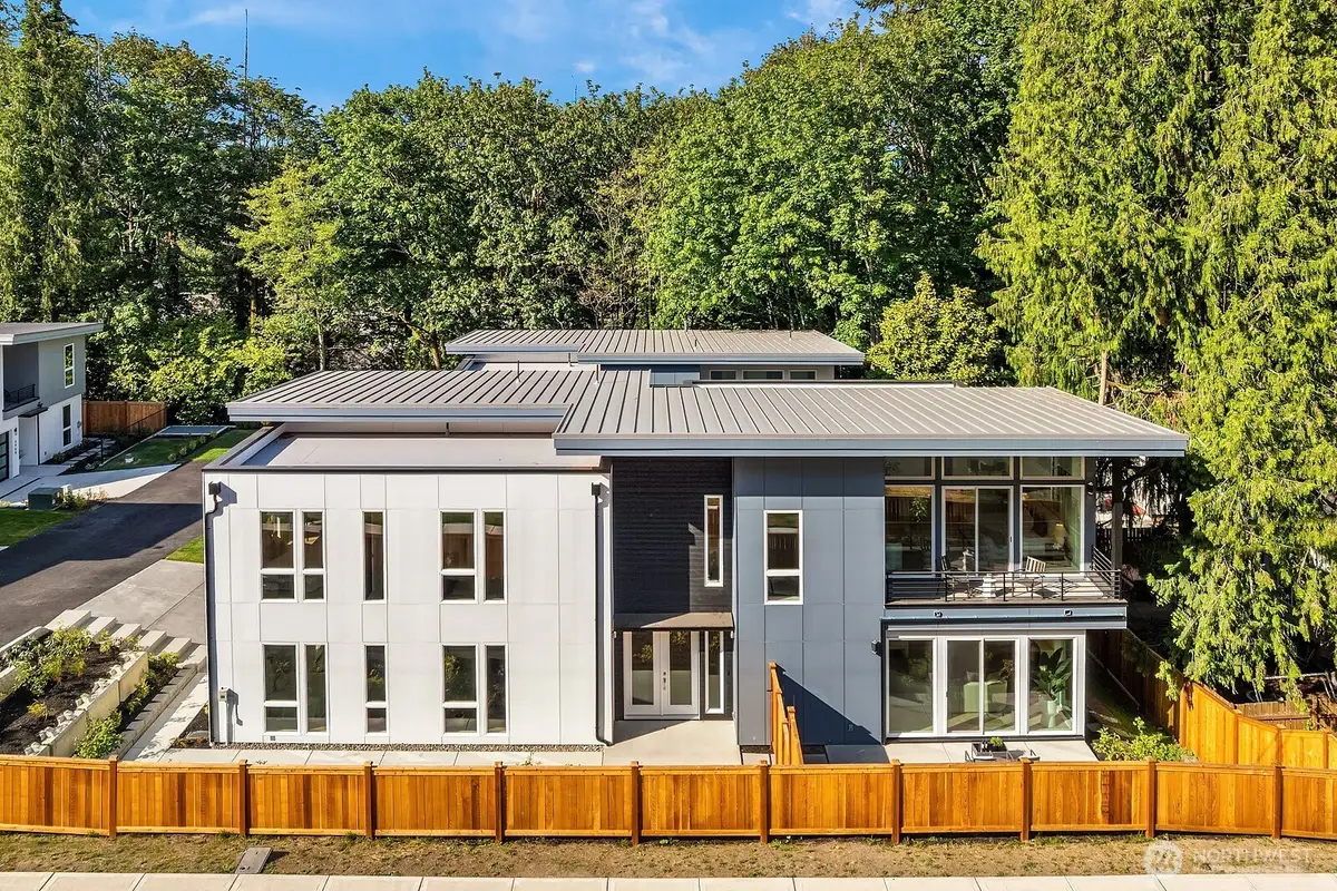 3983 162nd Place Se, Bellevue, WA 98006 - Image #1