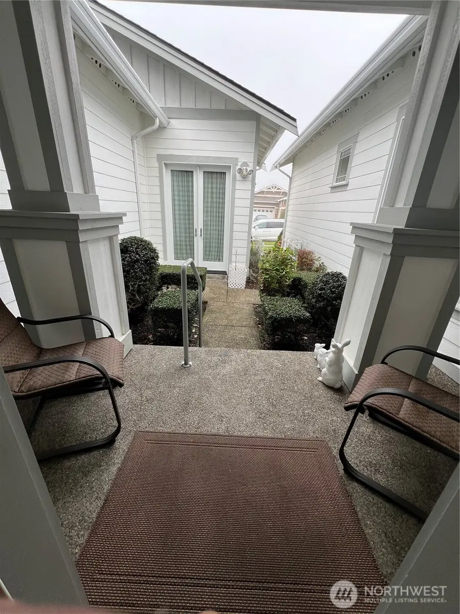 8536 Bainbridge Loop Ne, Lacey, WA 98516 - Image #3