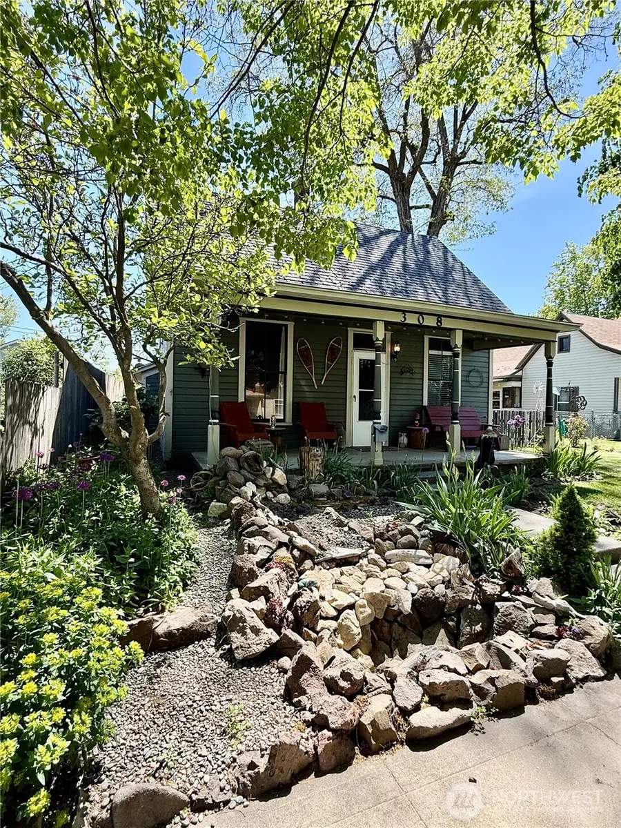 308 E Spring Street, Dayton, WA 99328 - Image #2