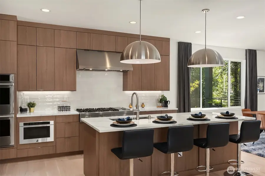 14889 NE 2nd Court, Bellevue, WA 98007 - Image #3