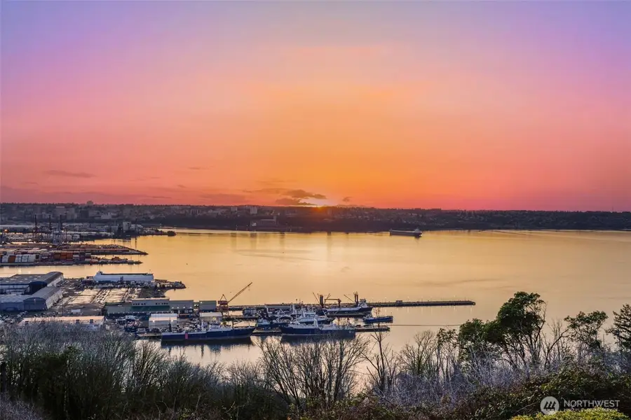 3340 Shorecliff Drive Ne, Tacoma, WA 98422 - Image #2