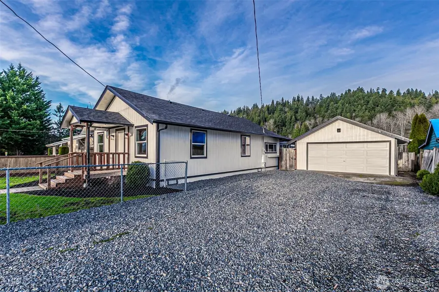 316 Bowlin Avenue Ne, Orting, WA 98360 - Image #3