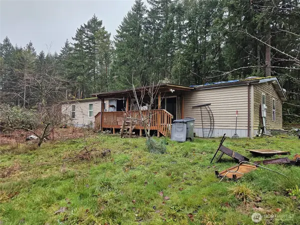719 Tiedeman Road, Lakebay, WA 98349